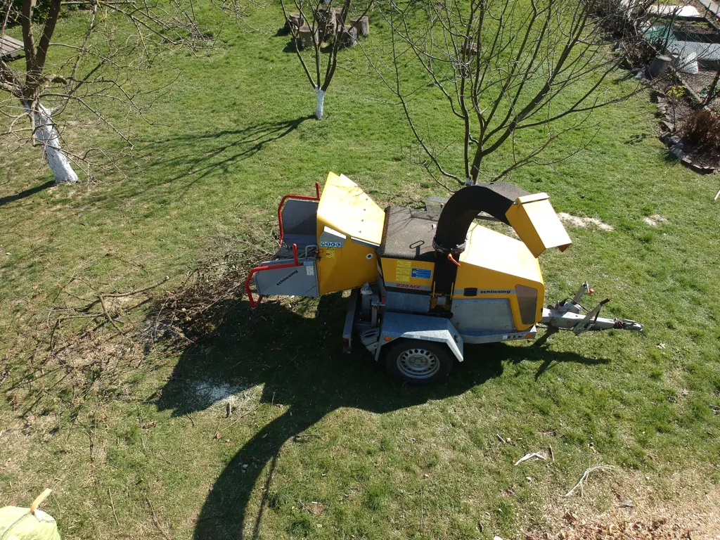 Broyeur de branches Schliesing sur un chantier près d’Annecy